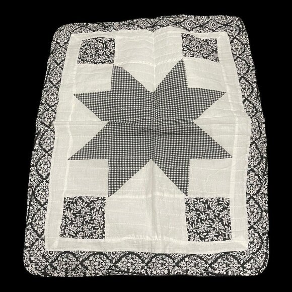 2 Vintage Pem-America Standard Pillow Shams - Picture 7 of 8